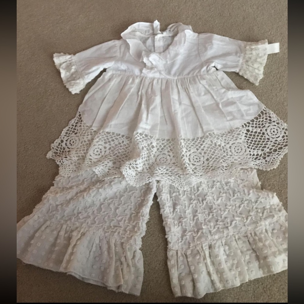 NWT Custom Made Off White Toddler Girls Outfit 2T